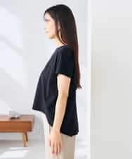 K2KHD45035 a.v.v(アー・ヴェ・ヴェ) 【接触冷感/UVカット】バックタックエンボスロゴＴシャツ ベージュ