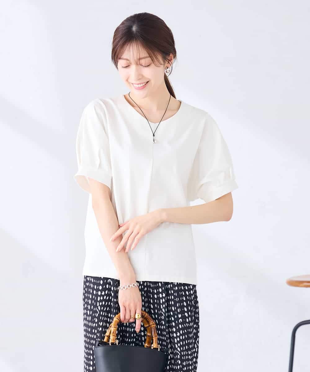 K2KHD51034 a.v.v(アー・ヴェ・ヴェ) 【接触冷感/UVカット】タックスリーブVネックカットソー アイボリー