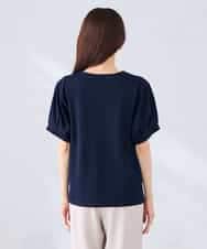 K2KHD51034 a.v.v(アー・ヴェ・ヴェ) 【接触冷感/UVカット】タックスリーブVネックカットソー アイボリー