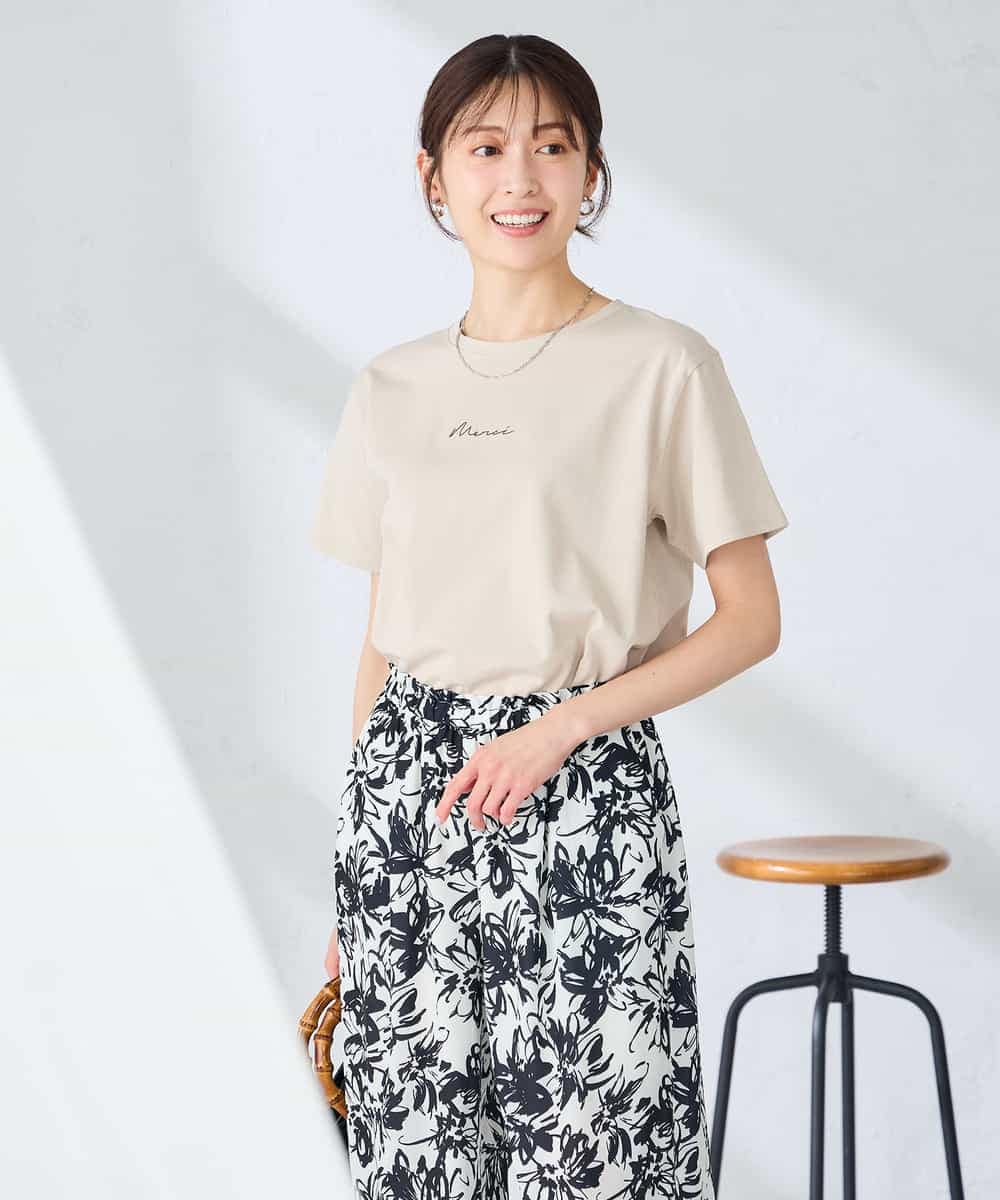 K2KHD54029 a.v.v(アー・ヴェ・ヴェ) 【接触冷感/UVカット/コットン100%】コンパクトロゴTシャツ グレージュ