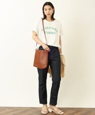 K2KHP66029 a.v.v(アー・ヴェ・ヴェ) ラウンドヘムロゴTシャツ ブラック