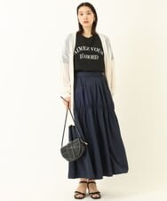 K2KHP66029 a.v.v(アー・ヴェ・ヴェ) ラウンドヘムロゴTシャツ ブラック