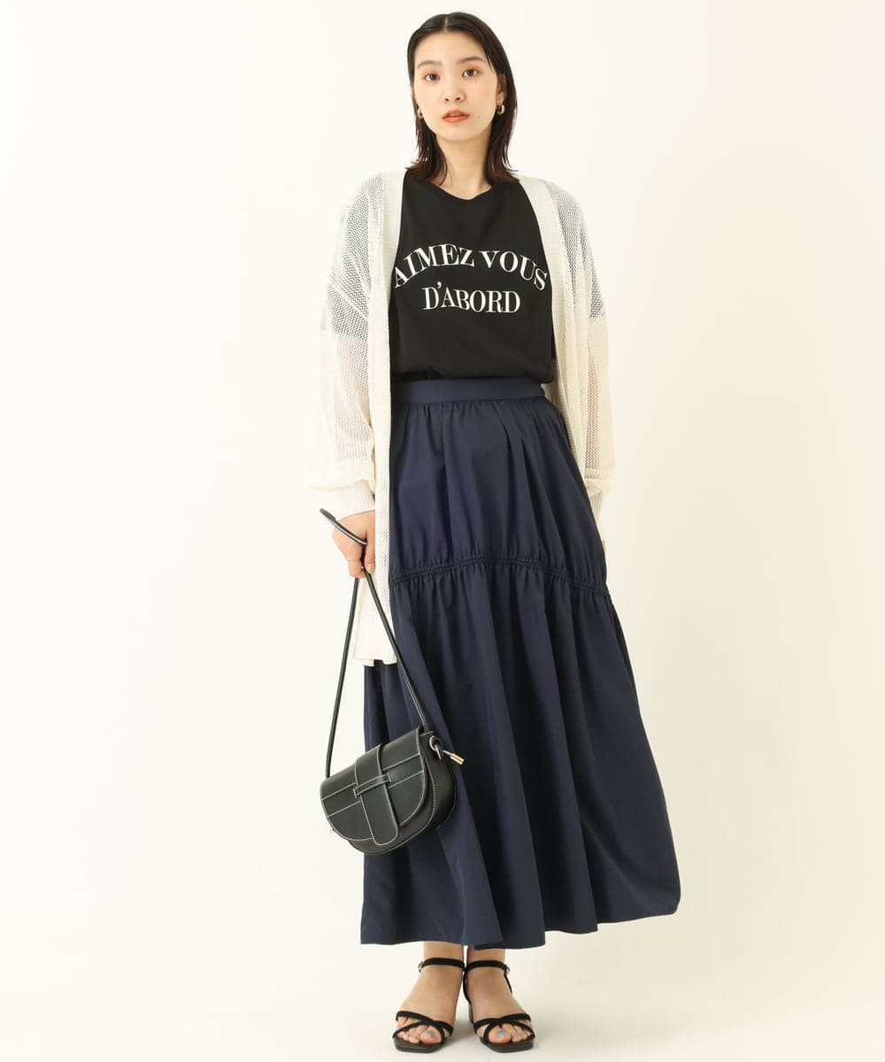 K2KHP66029 a.v.v(アー・ヴェ・ヴェ) ラウンドヘムロゴTシャツ ブラック
