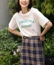 K2KHP66029 a.v.v(アー・ヴェ・ヴェ) ラウンドヘムロゴTシャツ ホワイト