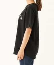 K2KHP66029 a.v.v(アー・ヴェ・ヴェ) ラウンドヘムロゴTシャツ ブラック