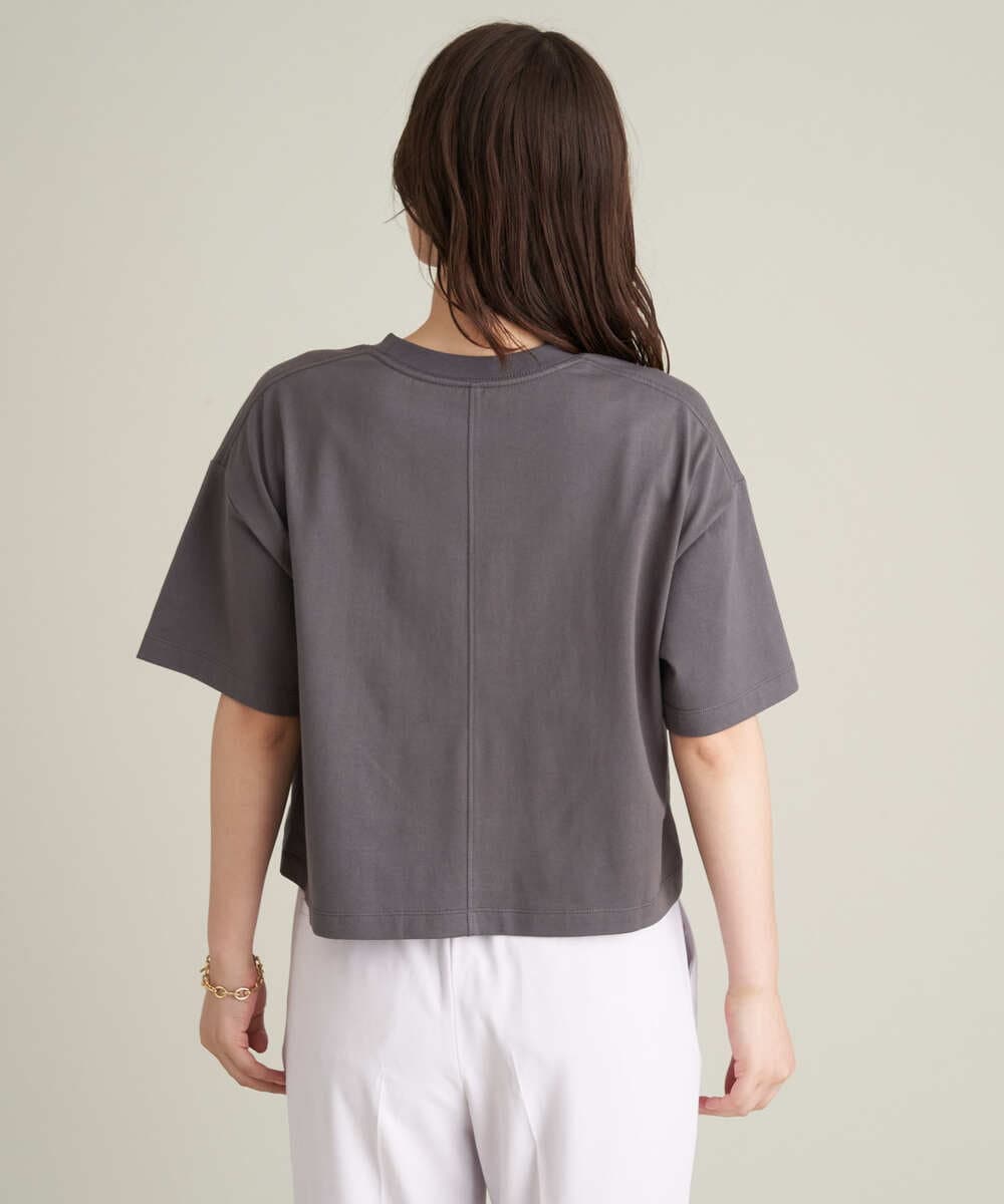 K2KHS60029 a.v.v(アー・ヴェ・ヴェ) クロップド丈ロゴTシャツ ダークグレー