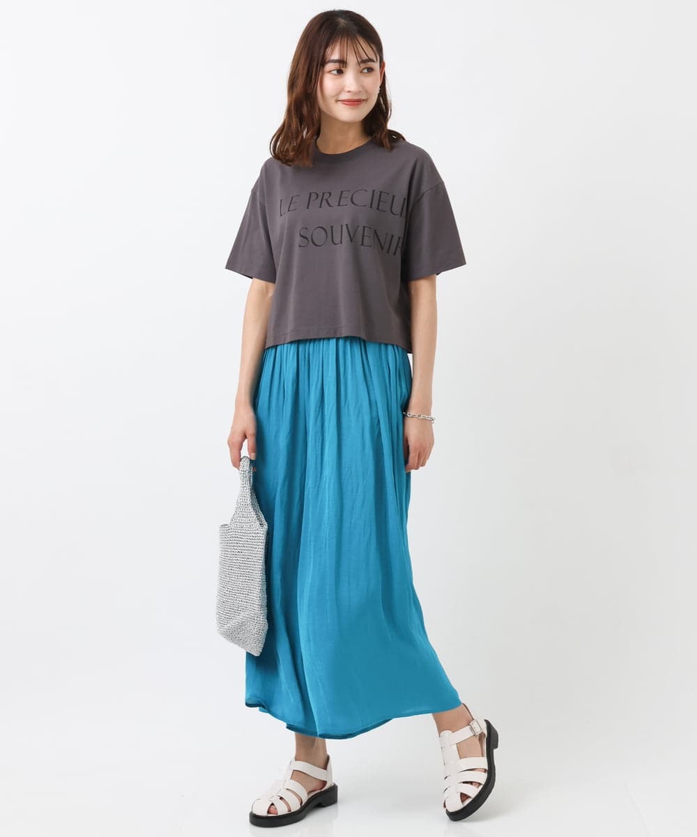 K2KHS60029 a.v.v(アー・ヴェ・ヴェ) クロップド丈ロゴTシャツ ダークグレー
