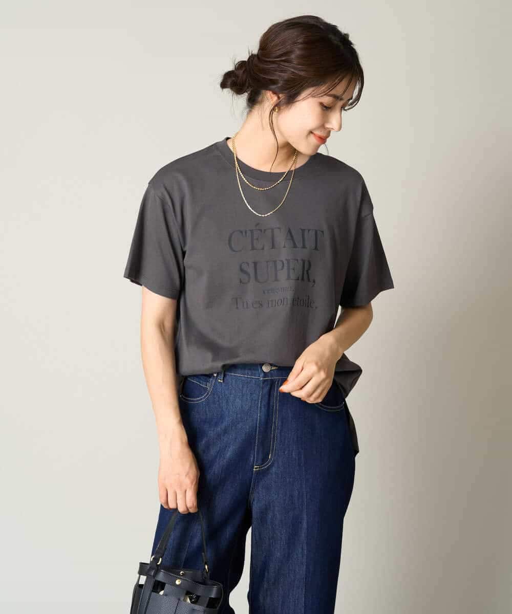 K2KHV55034 a.v.v(アー・ヴェ・ヴェ) 【接触冷感】大人のゆるロゴTシャツ ダークグレー