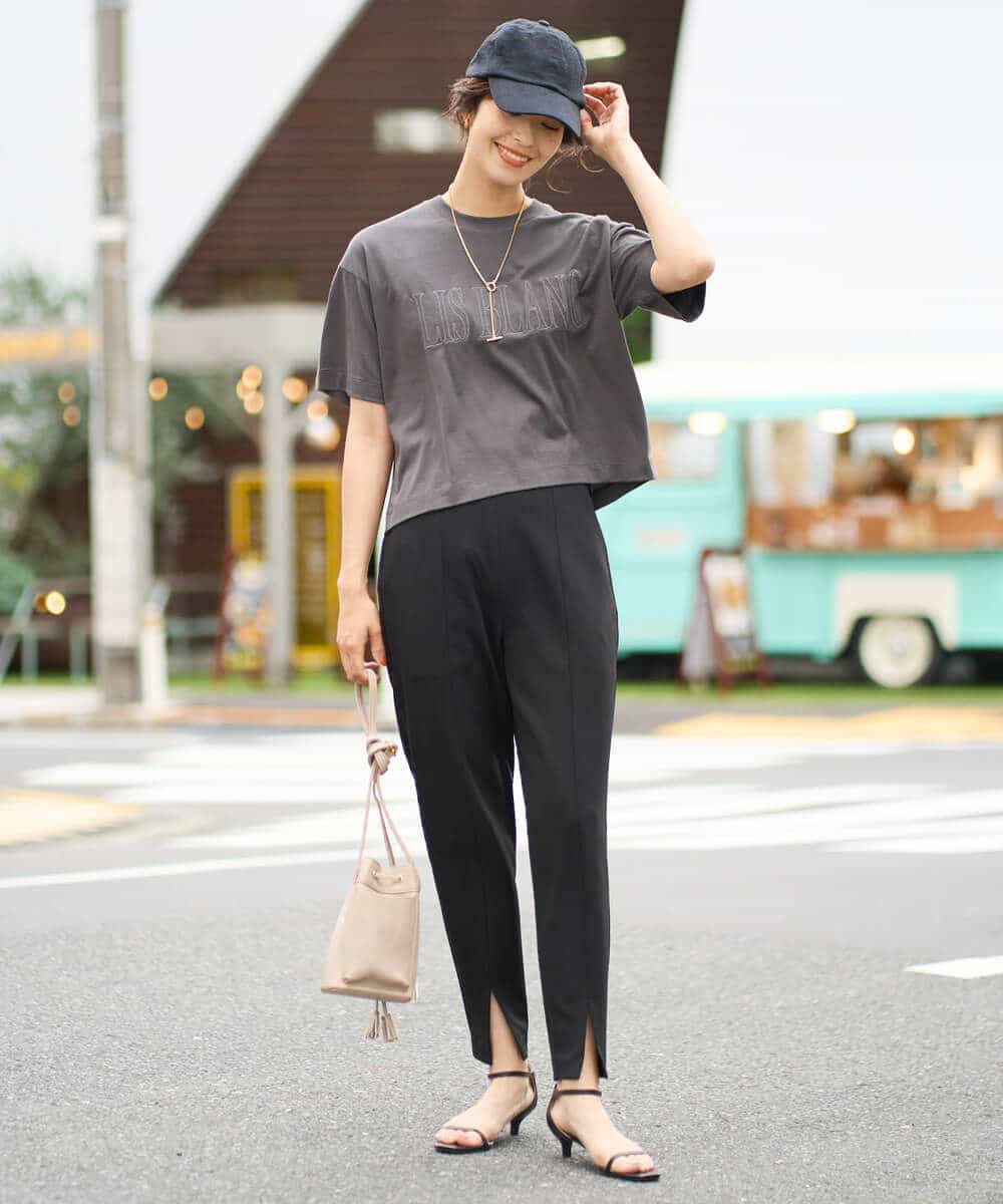 K2KHV56029 a.v.v(アー・ヴェ・ヴェ) 【接触冷感】大人のクロップドロゴTシャツ チャコールグレー