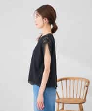 K2KID71049 a.v.v(アー・ヴェ・ヴェ) レース柄シアートップス アイボリー
