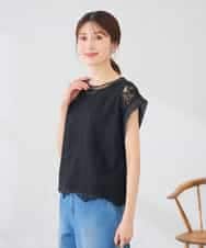 K2KID71049 a.v.v(アー・ヴェ・ヴェ) レース柄シアートップス ブラック