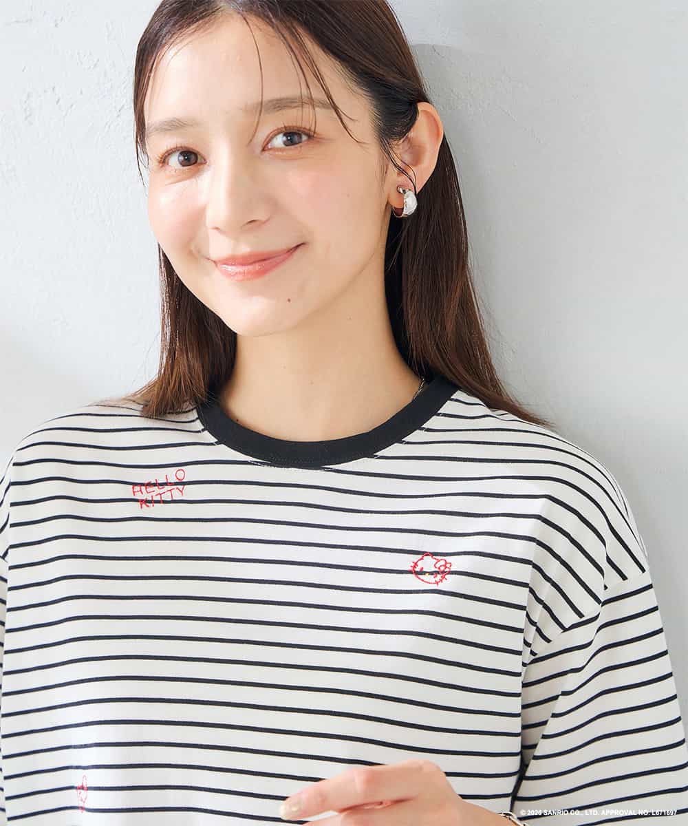 K2KID79049 a.v.v(アー・ヴェ・ヴェ) HELLO KITTY クロップドTシャツ ホワイト