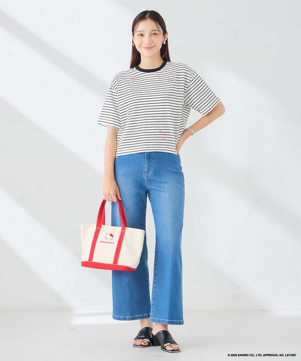 K2KID79049 a.v.v(アー・ヴェ・ヴェ) HELLO KITTY クロップドTシャツ ホワイト