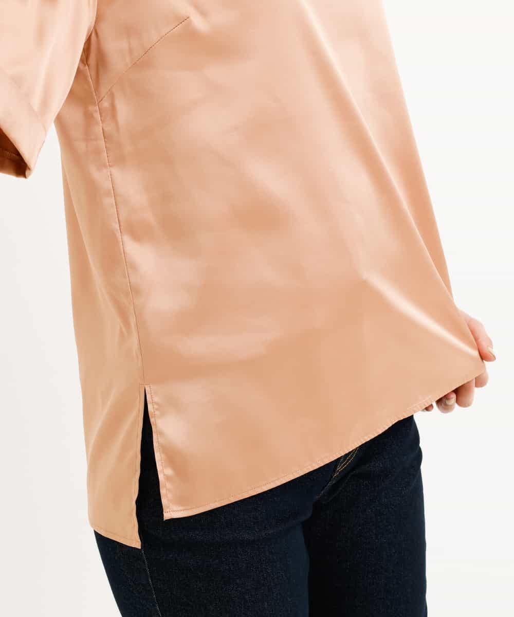 K2KJM24044 a.v.v(アー・ヴェ・ヴェ) サテンTシャツライクブラウス オレンジベージュ