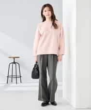 K2KLA46044 a.v.v(アー・ヴェ・ヴェ) エンボスロゴスウェードトップス ピンク