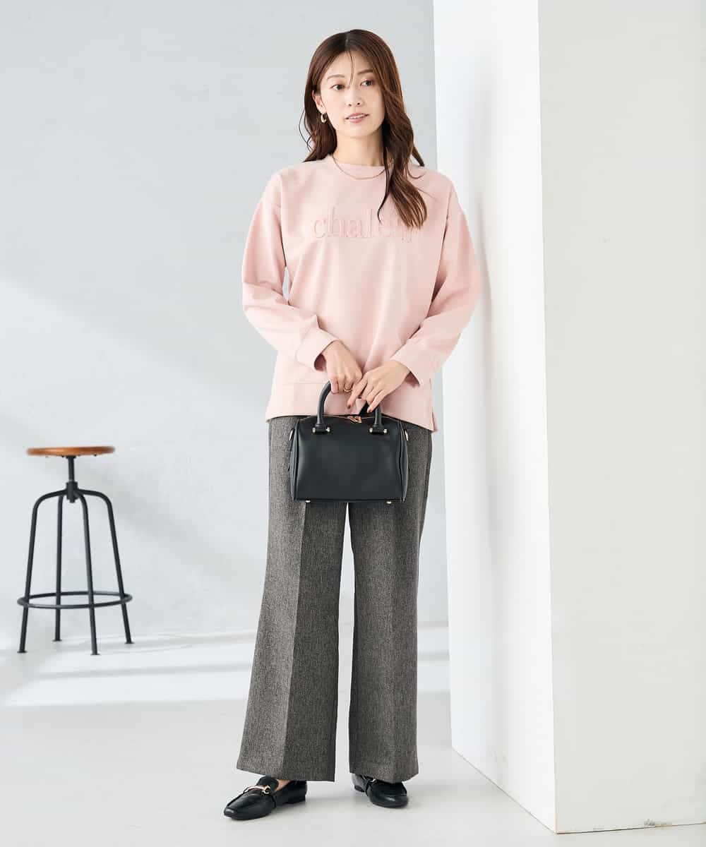 K2KLA46044 a.v.v(アー・ヴェ・ヴェ) エンボスロゴスウェードトップス ピンク