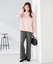 K2KLA46044 a.v.v(アー・ヴェ・ヴェ) エンボスロゴスウェードトップス ピンク