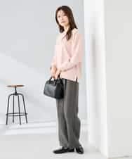 K2KLA46044 a.v.v(アー・ヴェ・ヴェ) エンボスロゴスウェードトップス ピンク