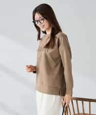 K2KLA46044 a.v.v(アー・ヴェ・ヴェ) エンボスロゴスウェードトップス ピンク