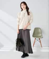 K2KLA46044 a.v.v(アー・ヴェ・ヴェ) エンボスロゴスウェードトップス ピンク