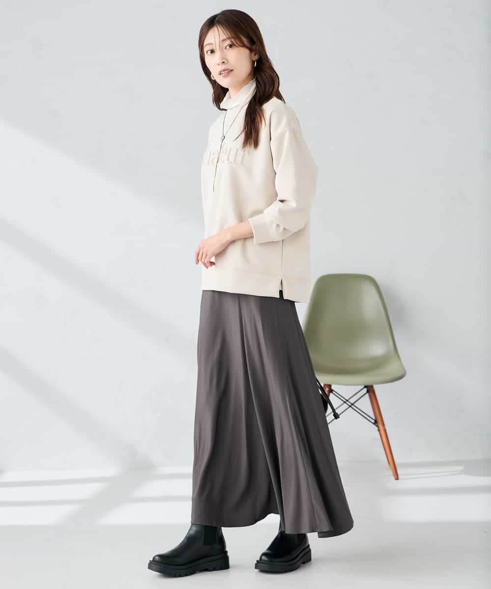 K2KLA46044 a.v.v(アー・ヴェ・ヴェ) エンボスロゴスウェードトップス ピンク