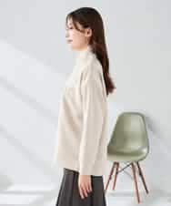 K2KLA46044 a.v.v(アー・ヴェ・ヴェ) エンボスロゴスウェードトップス ピンク