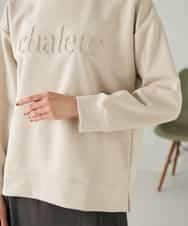 K2KLA46044 a.v.v(アー・ヴェ・ヴェ) エンボスロゴスウェードトップス ピンク