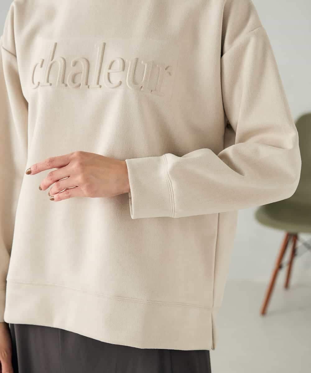 K2KLA46044 a.v.v(アー・ヴェ・ヴェ) エンボスロゴスウェードトップス ピンク