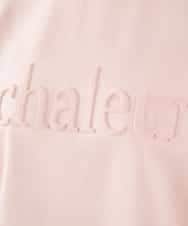 K2KLA46044 a.v.v(アー・ヴェ・ヴェ) エンボスロゴスウェードトップス ピンク