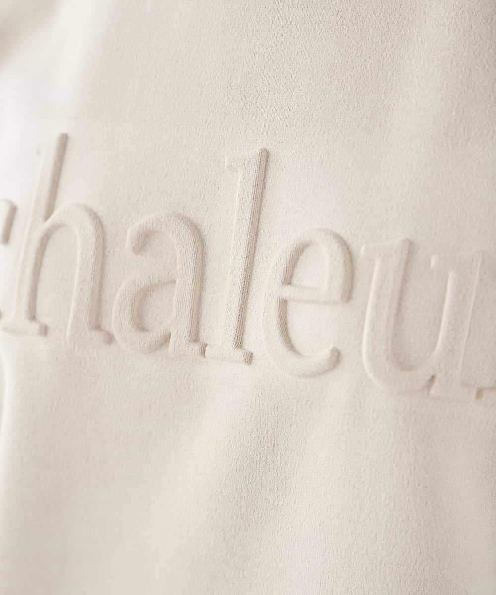 K2KLA46044 a.v.v(アー・ヴェ・ヴェ) エンボスロゴスウェードトップス ピンク