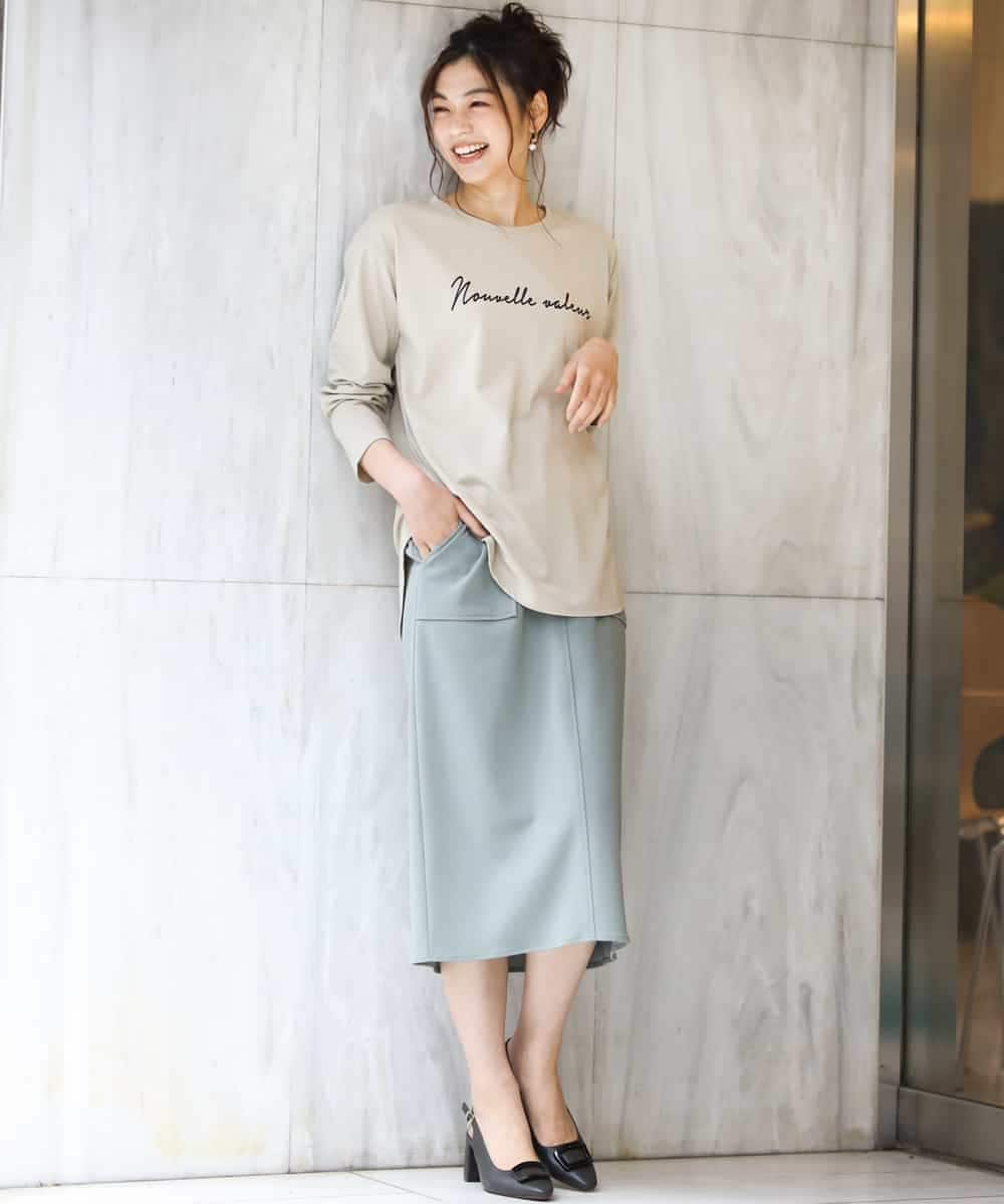 K2KLJ42029 a.v.v(アー・ヴェ・ヴェ) 【洗える/レイヤードスタイルに最適】ラウンドヘムロングスリーブロゴTシャツ ベージュ