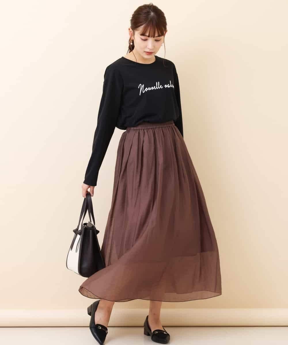 K2KLJ42029 a.v.v(アー・ヴェ・ヴェ) 【洗える/レイヤードスタイルに最適】ラウンドヘムロングスリーブロゴTシャツ ベージュ