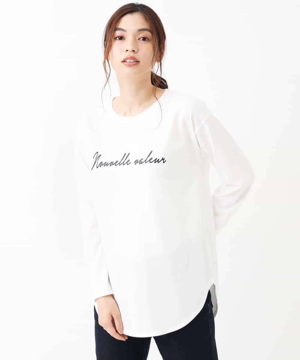 K2KLJ42029 a.v.v(アー・ヴェ・ヴェ) 【洗える/レイヤードスタイルに最適】ラウンドヘムロングスリーブロゴTシャツ ベージュ