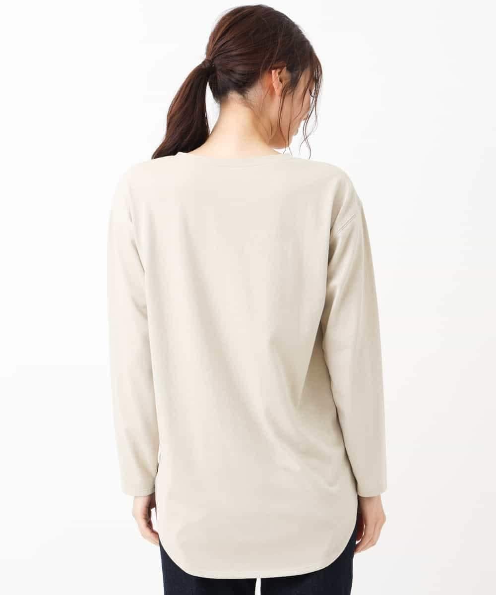 K2KLJ42029 a.v.v(アー・ヴェ・ヴェ) 【洗える/レイヤードスタイルに最適】ラウンドヘムロングスリーブロゴTシャツ ベージュ