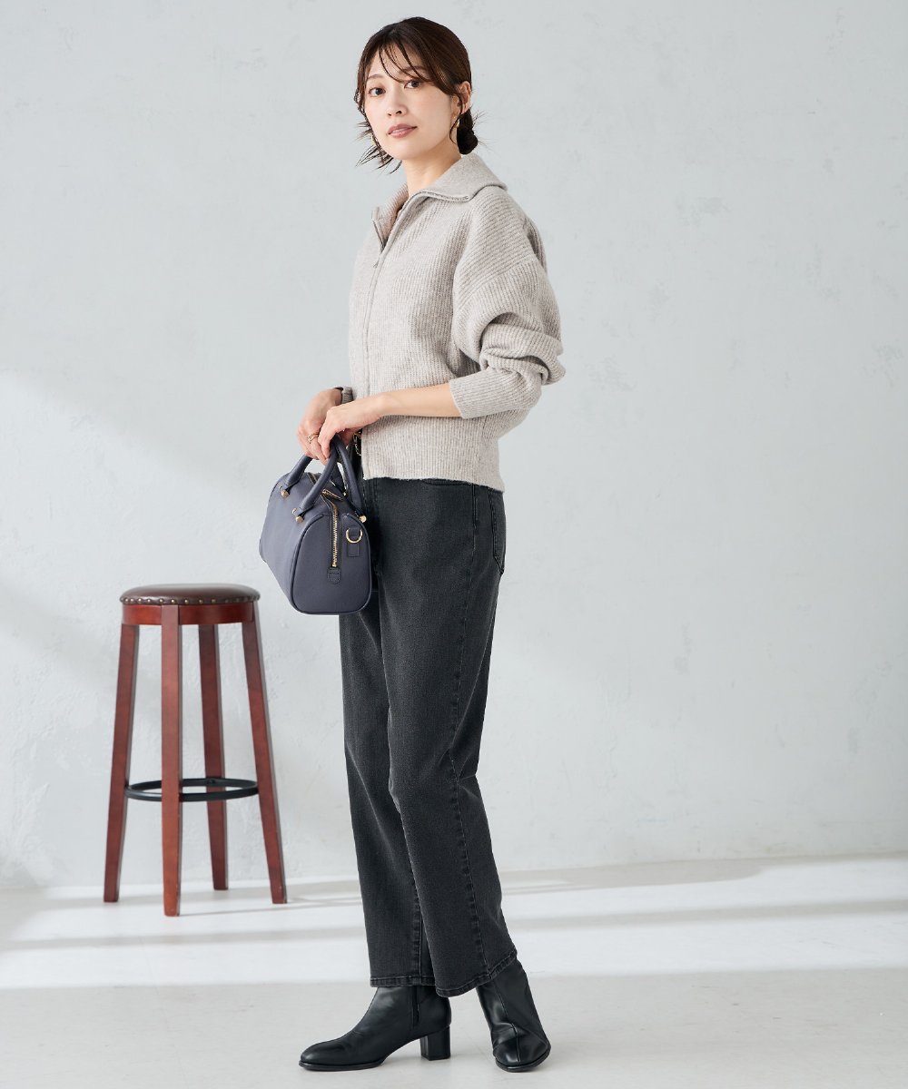 K2LAD04059 a.v.v(アー・ヴェ・ヴェ) ストレッチデニムストレートパンツ ブルー