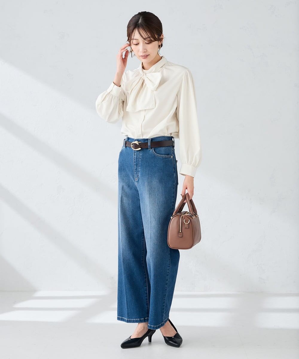 K2LAD05059 a.v.v(アー・ヴェ・ヴェ) ストレッチデニムワイドパンツ ブルー