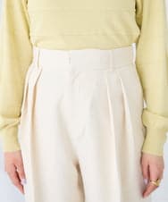 K2LDD21059 a.v.v(アー・ヴェ・ヴェ) 【雑誌InRed(宝島社)4月号掲載/洗える】タックテーパードパンツ アイボリー