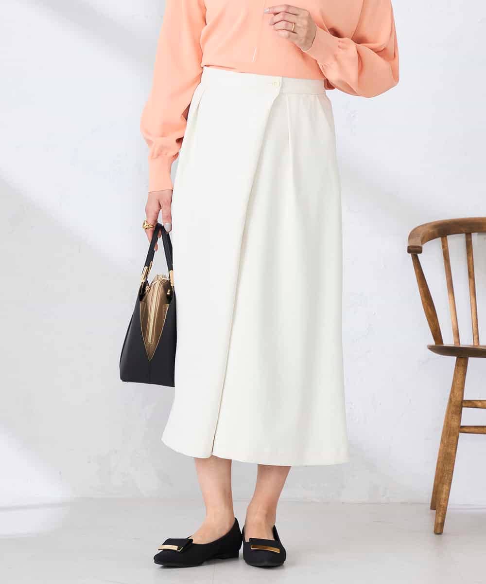 K2LDD22059 a.v.v(アー・ヴェ・ヴェ) アシメクロップドパンツ ネイビー