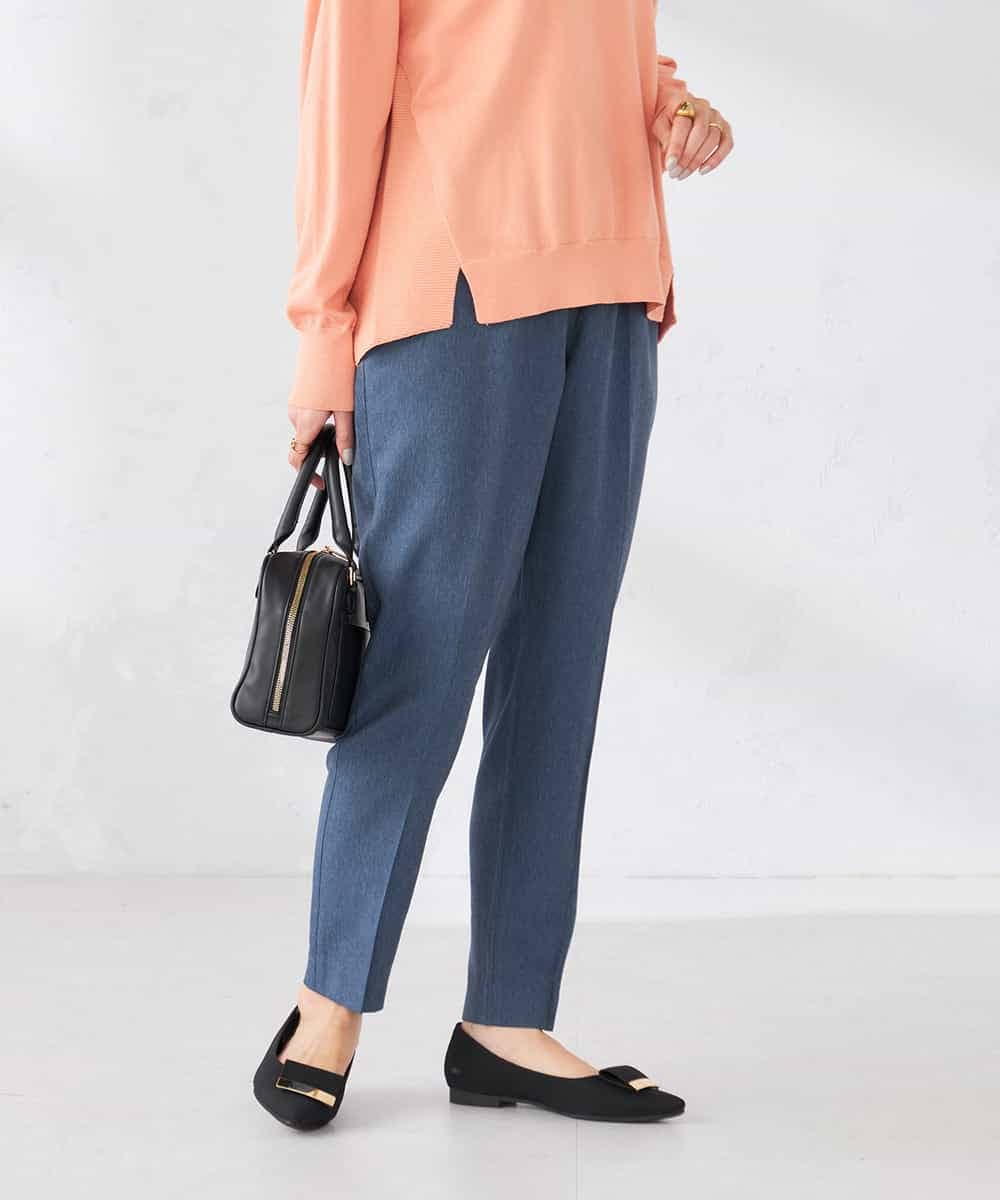 K2LFD04049 a.v.v(アー・ヴェ・ヴェ) ［支持率NO.1/イージーケア］イージーテーパードパンツ ライトカーキ