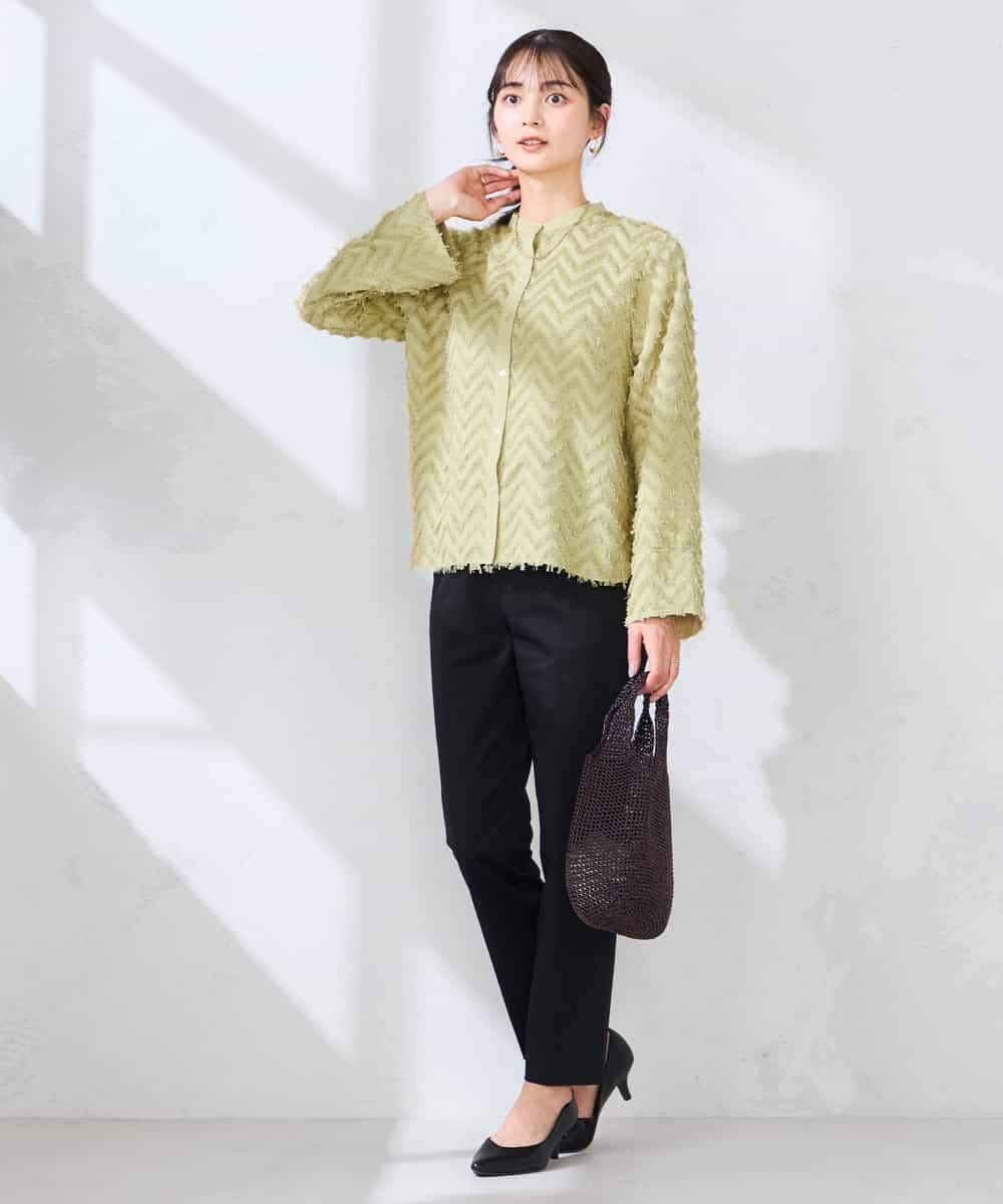 K2LFD28054 a.v.v(アー・ヴェ・ヴェ) センタープレススリムパンツ ホワイト