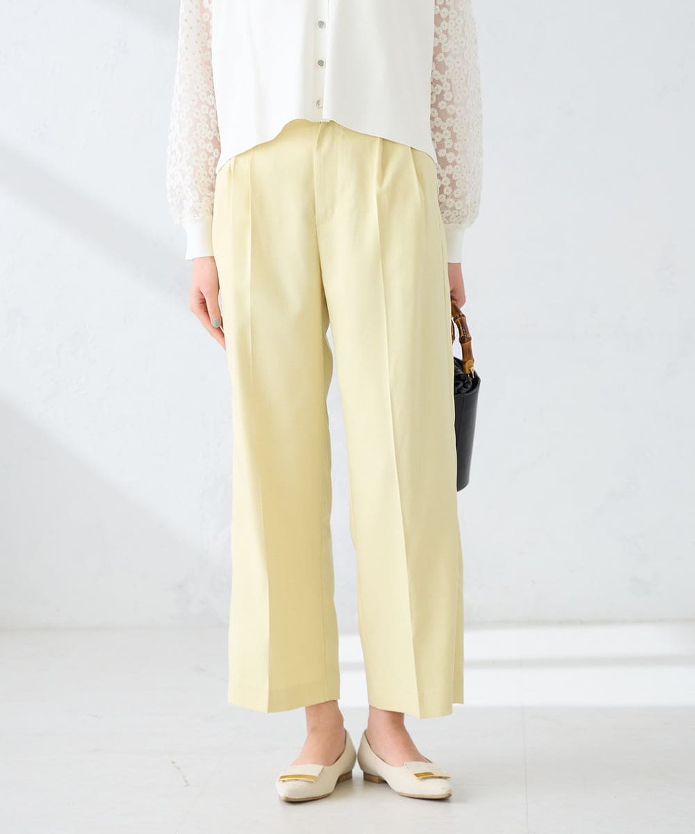 K2LFD29059 a.v.v(アー・ヴェ・ヴェ) 【洗える】タックワイドパンツ ライトイエロー