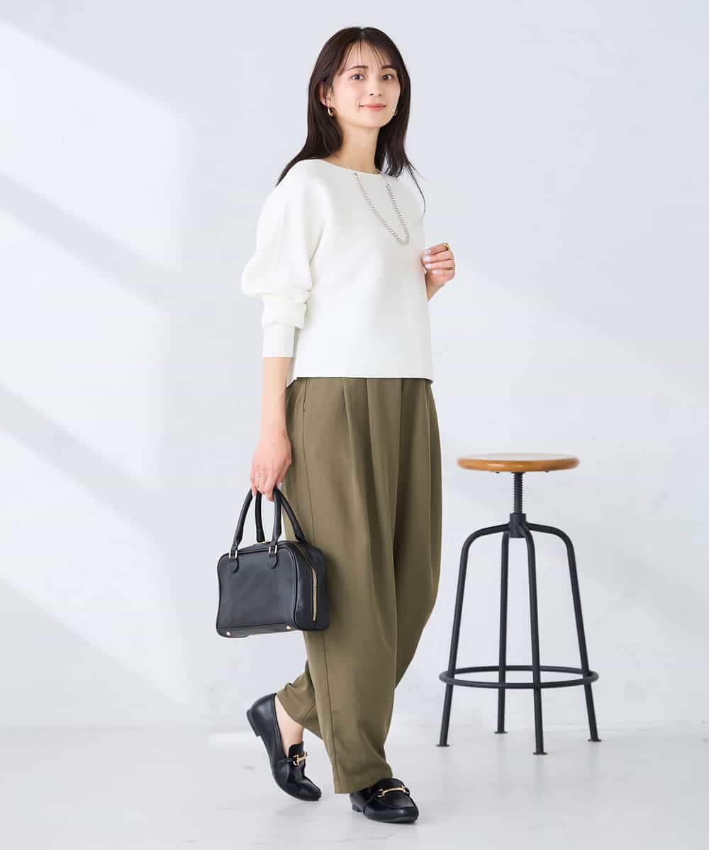 K2LFD32059 a.v.v(アー・ヴェ・ヴェ) 2タックパンツ カーキ