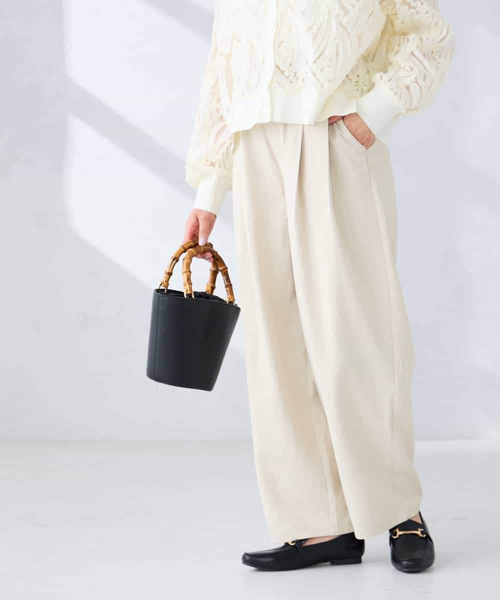 K2LFD32059 a.v.v(アー・ヴェ・ヴェ) 2タックパンツ カーキ