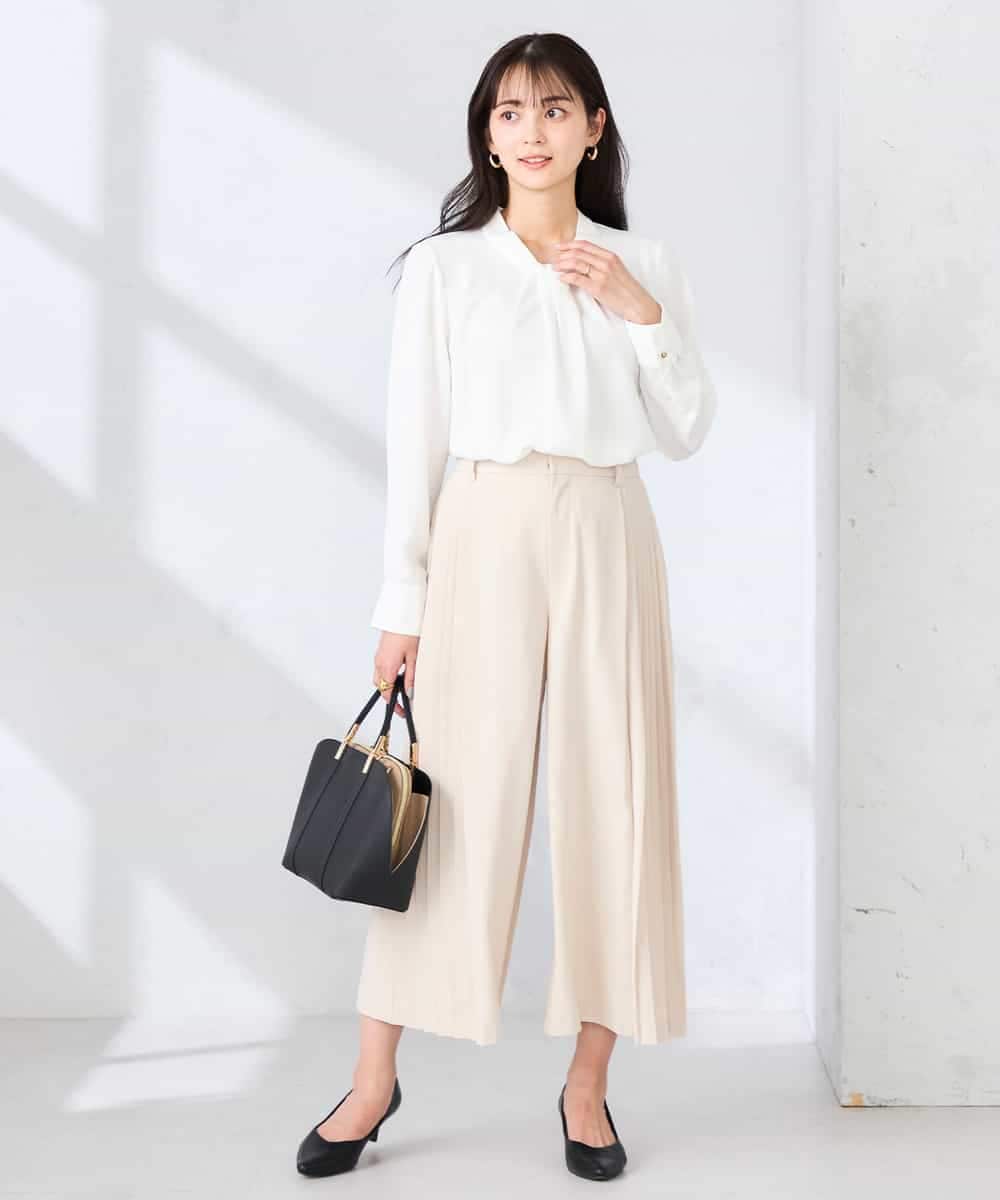 K2LFD38059 a.v.v(アー・ヴェ・ヴェ) 【洗える】サイドプリーツクロップドパンツ ネイビー