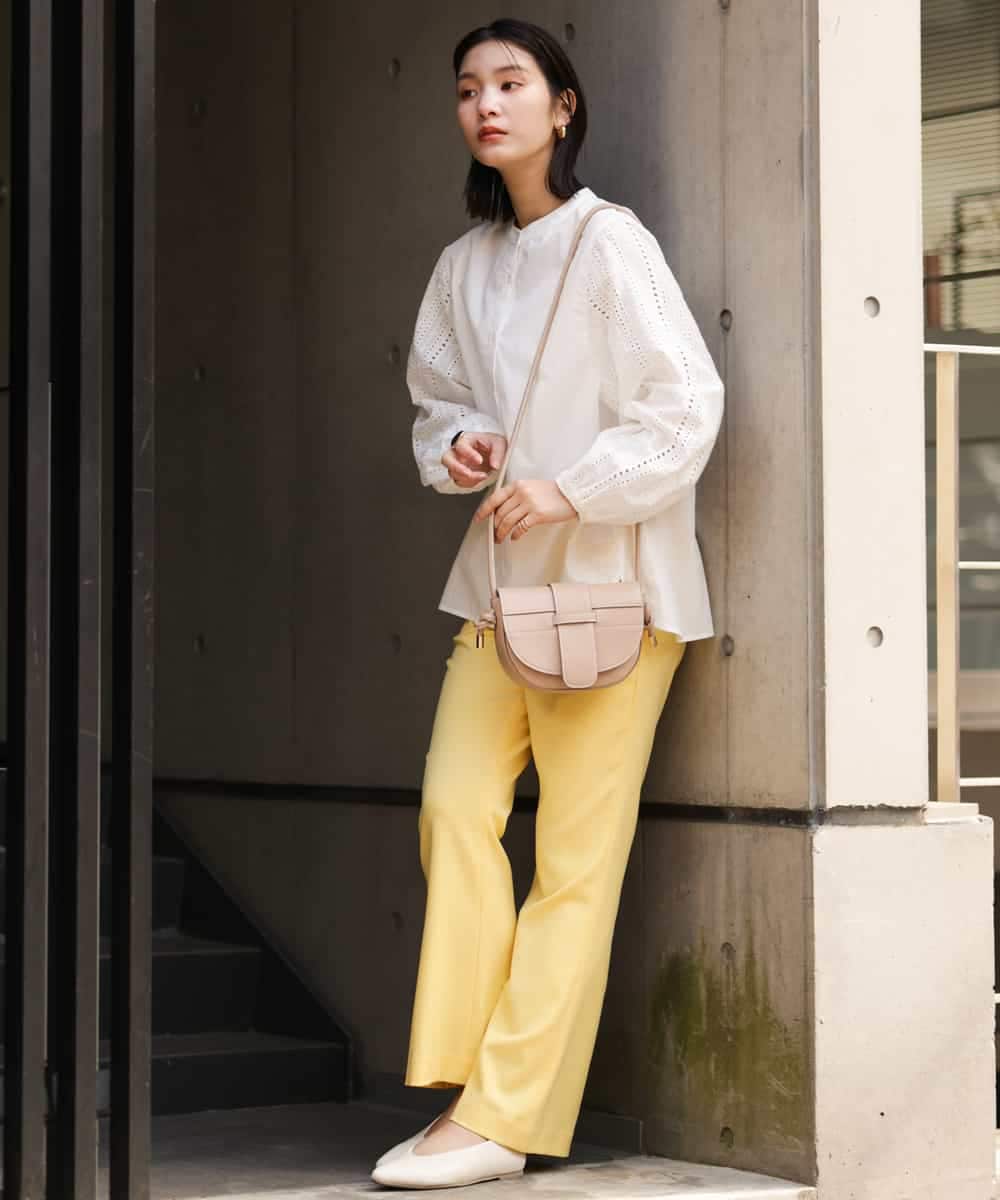 K2LFP21049 a.v.v(アー・ヴェ・ヴェ) ストレッチフレアパンツ イエロー