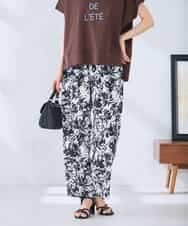 K2LGD36059 a.v.v(アー・ヴェ・ヴェ) イージープリントワイドパンツ アイボリー