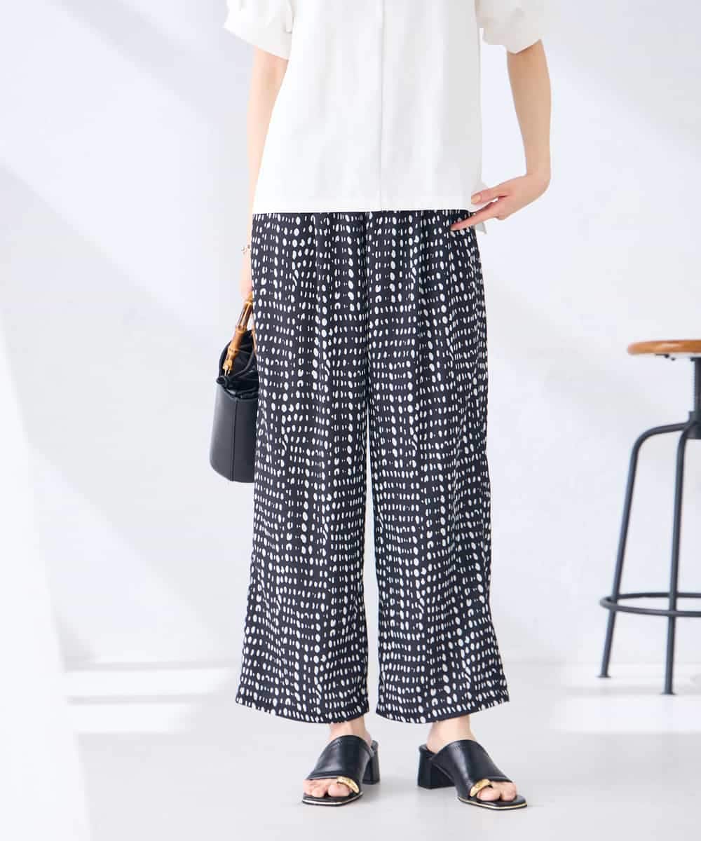 K2LGD36059 a.v.v(アー・ヴェ・ヴェ) イージープリントワイドパンツ アイボリー