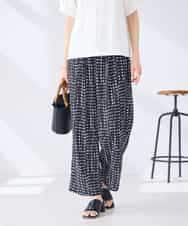 K2LGD36059 a.v.v(アー・ヴェ・ヴェ) イージープリントワイドパンツ アイボリー