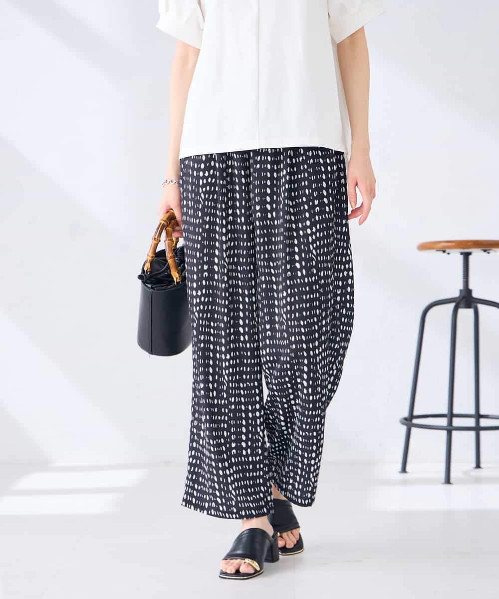 K2LGD36059 a.v.v(アー・ヴェ・ヴェ) イージープリントワイドパンツ アイボリー