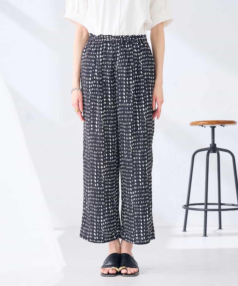 K2LGD36059 a.v.v(アー・ヴェ・ヴェ) イージープリントワイドパンツ アイボリー